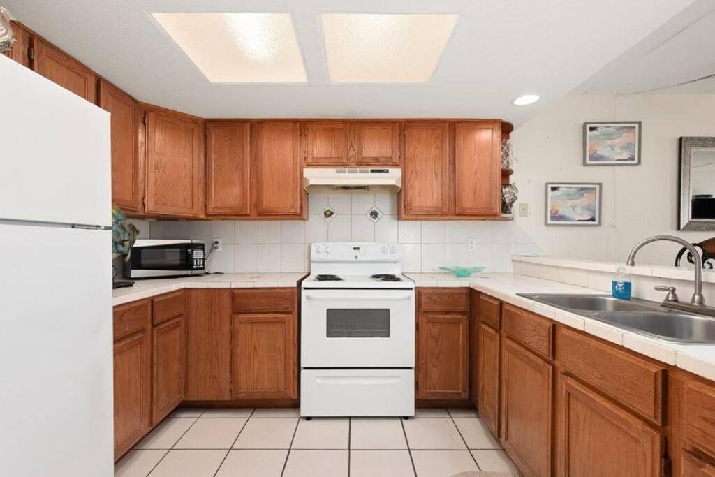 סאות' פאדרה איילנד 2 Bed 2 Bath Condo By Beach With Resort Pool מראה חיצוני תמונה